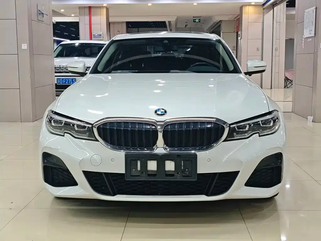 BMW 3 Series — фото 1