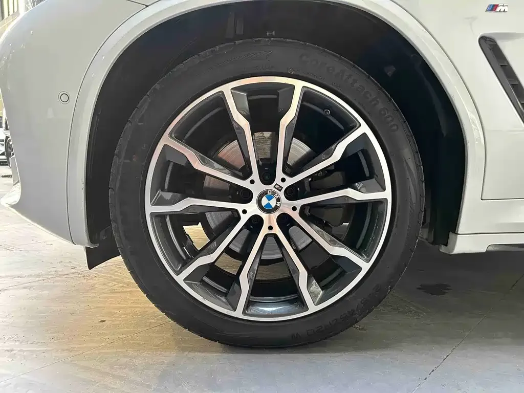 BMW X3 — фото 9
