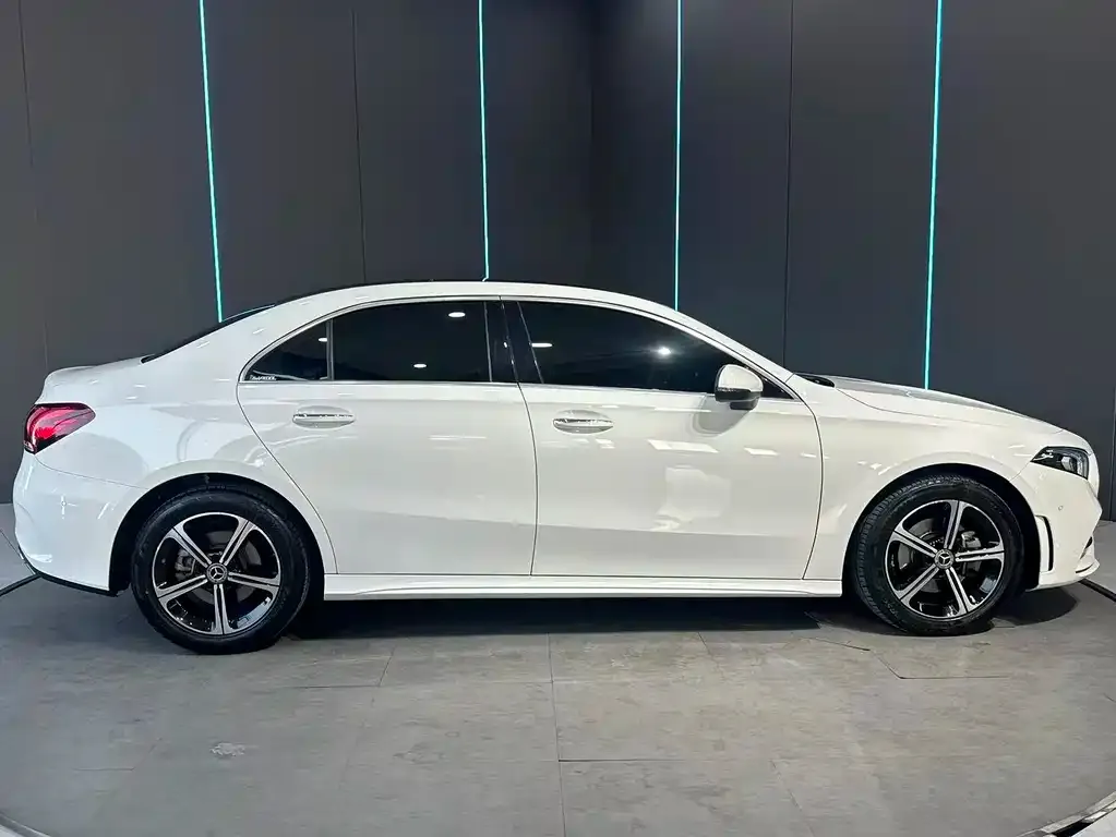 Mercedes-Benz A-Class — фото 4