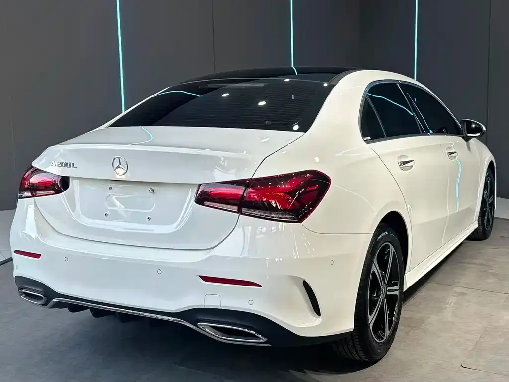 Mercedes-Benz A-Class — фото 6