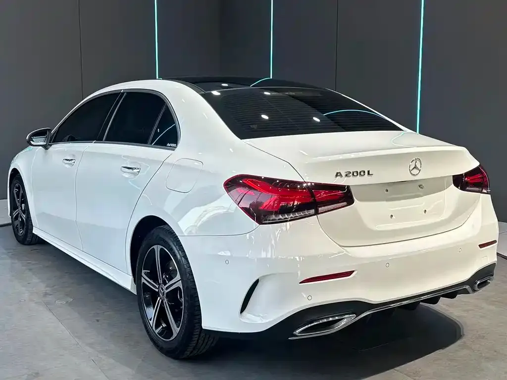 Mercedes-Benz A-Class — фото 10