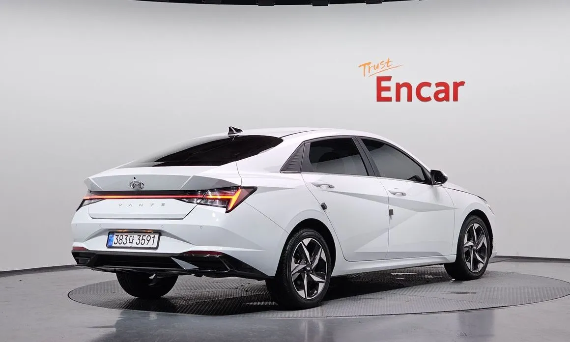 Hyundai AVANTE — фото 2