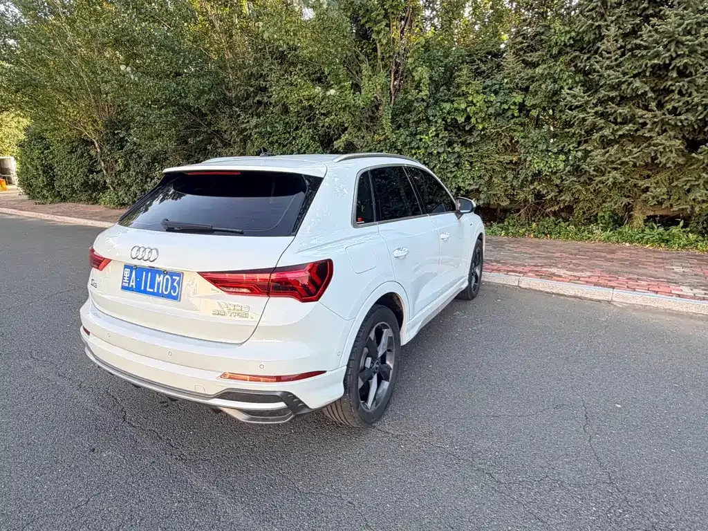 Audi Q3 — фото 9