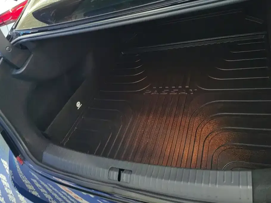 Volkswagen Passat — фото 8