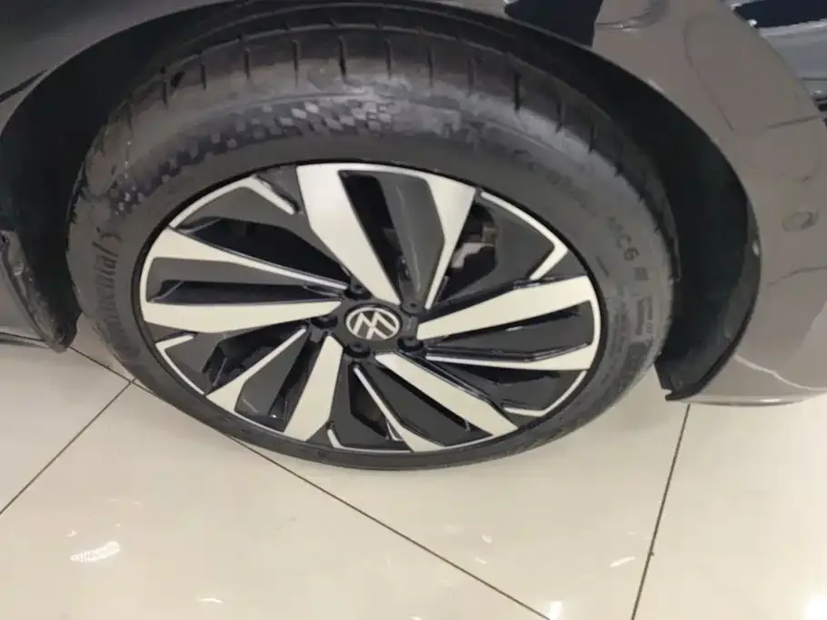 Volkswagen Passat — фото 5