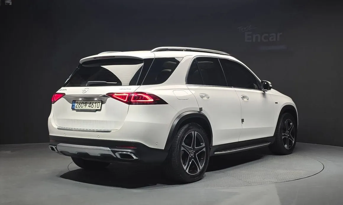 Mercedes-Benz GLE-Class — фото 6