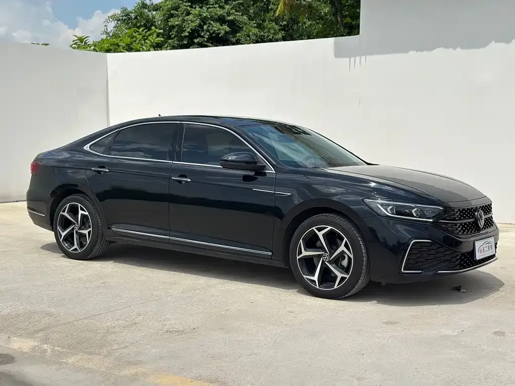 Volkswagen Passat — фото 9