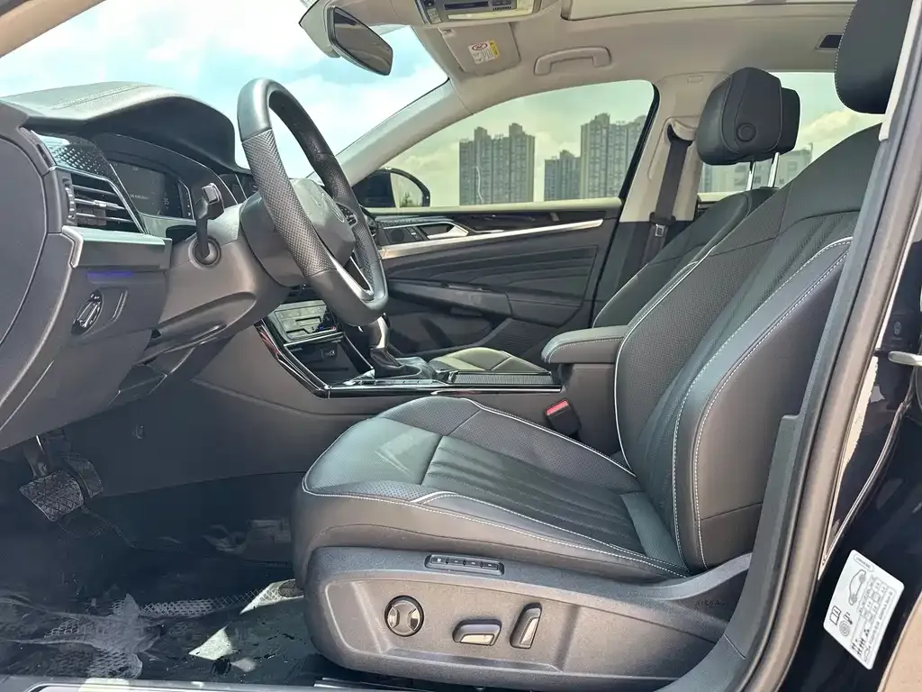 Volkswagen Passat — фото 3