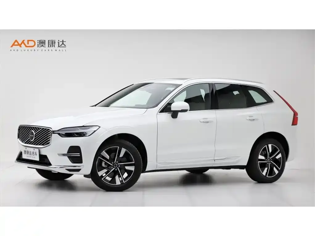 Volvo XC60 — фото 1