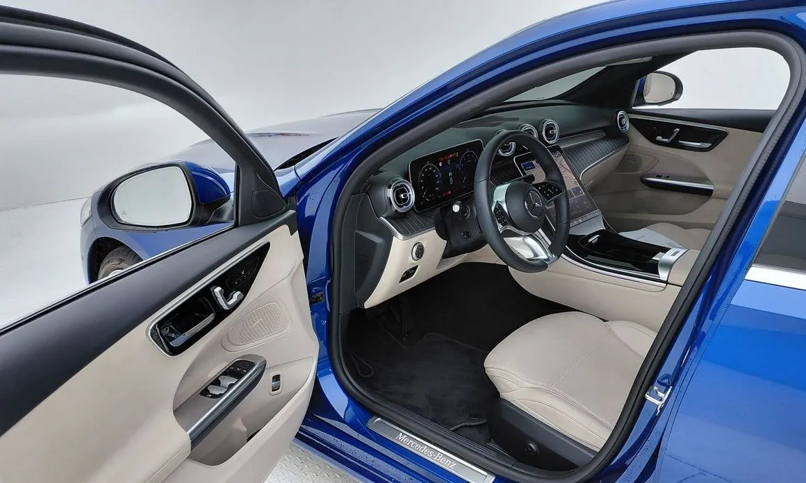 Mercedes-Benz C-Class — фото 10