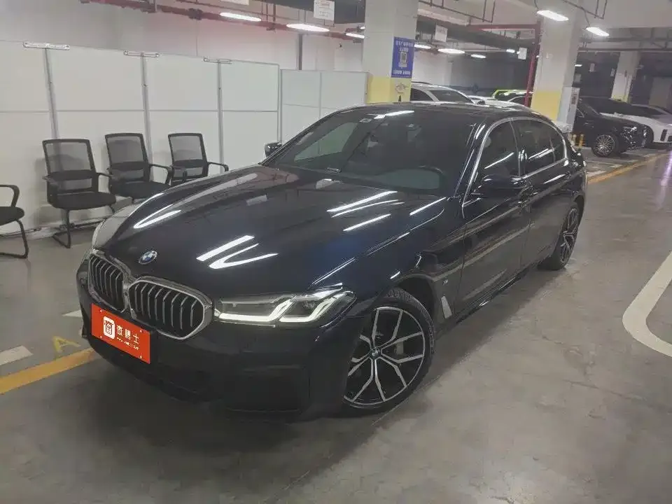 BMW 5 Series — фото 1