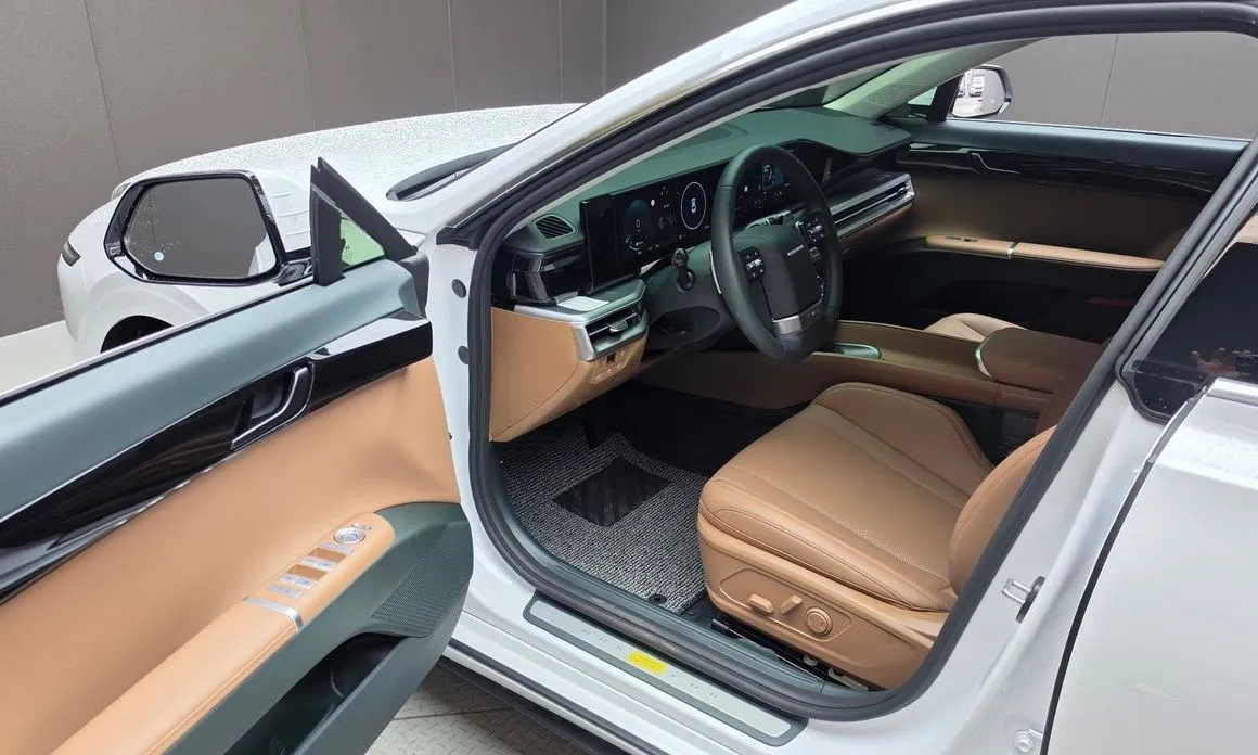 Hyundai Grandeur — фото 10