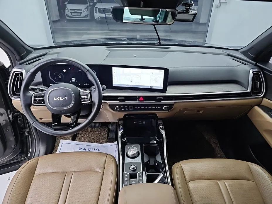 Kia Sorento — фото 10