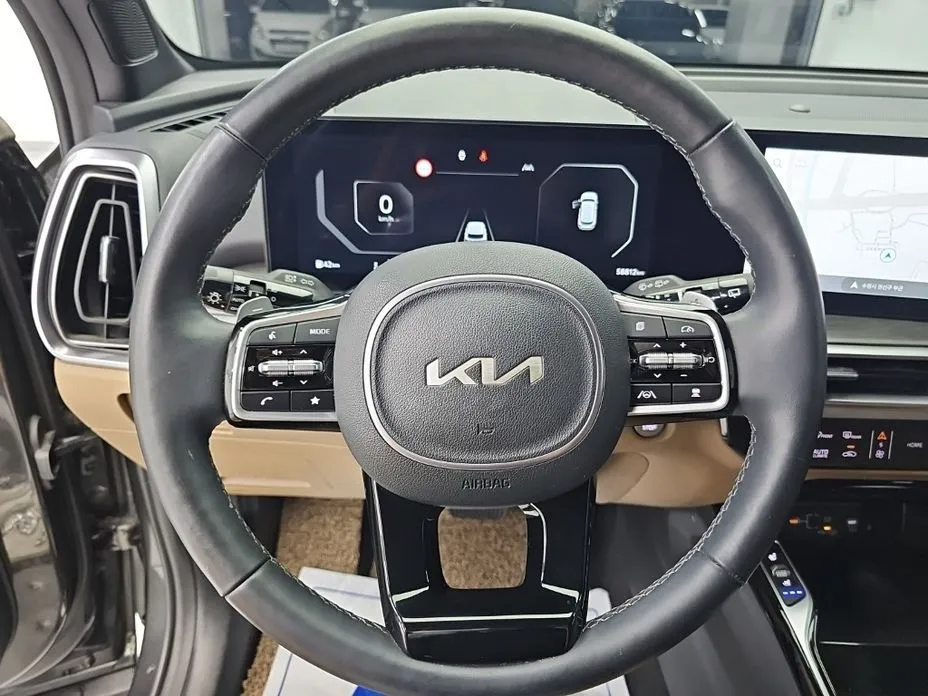 Kia Sorento — фото 7