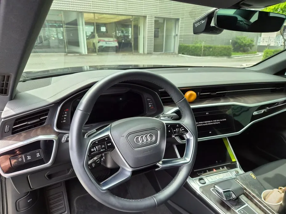 Audi A6 — фото 5