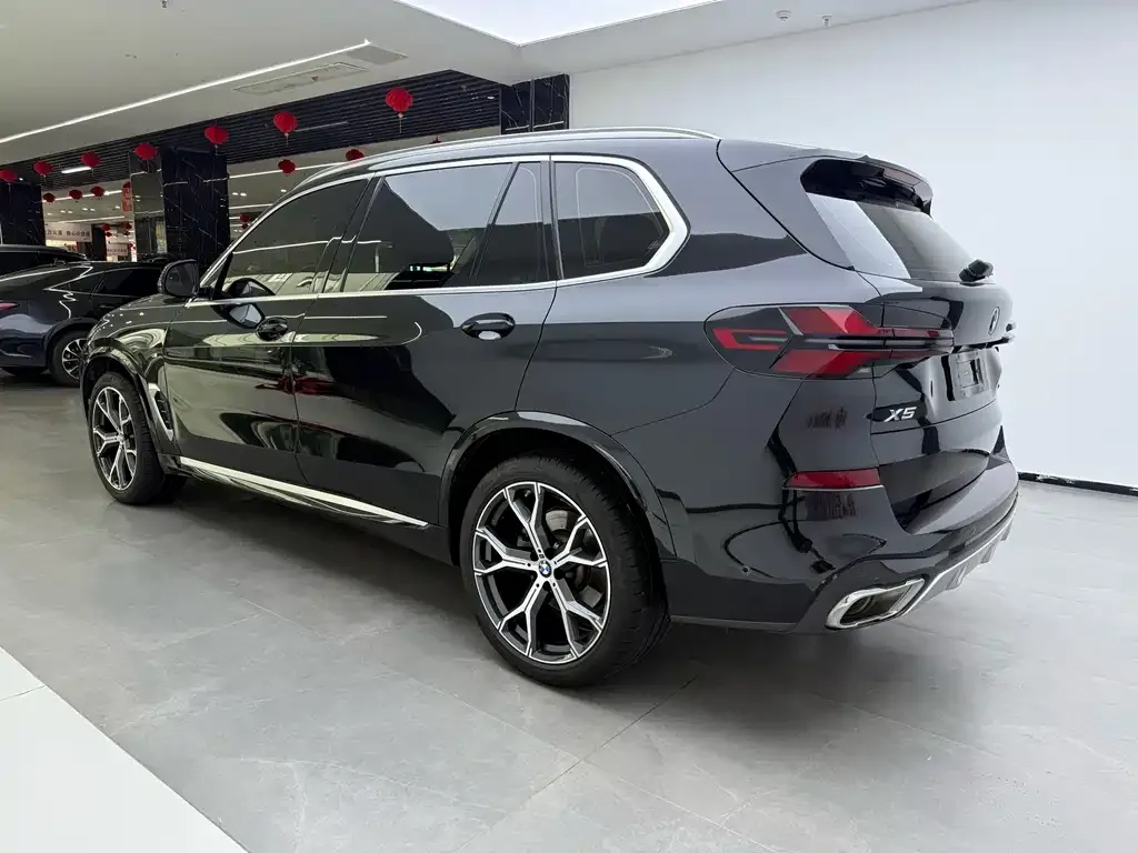 BMW X5 — фото 2