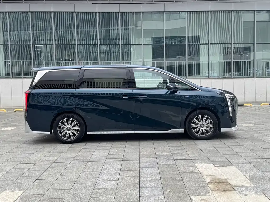 GAC Motor Trumpchi E9 — фото 8