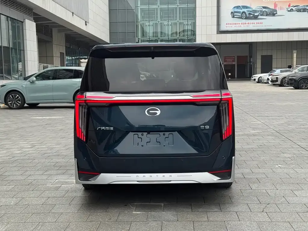 GAC Motor Trumpchi E9 — фото 10