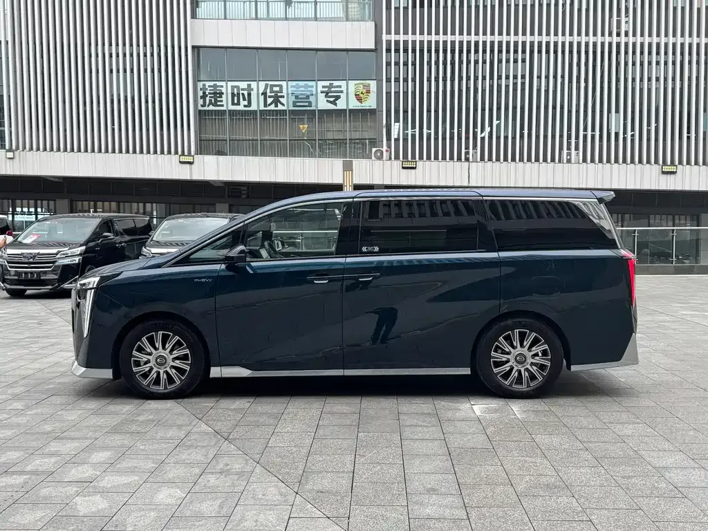 GAC Motor Trumpchi E9 — фото 7
