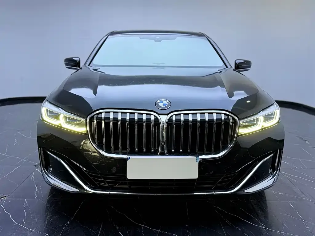BMW 7 Series — фото 5