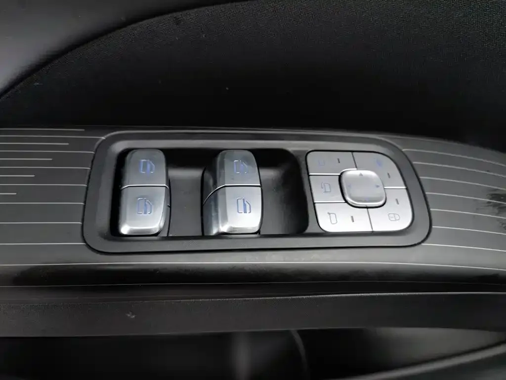 Chery Tiggo 8 — фото 2