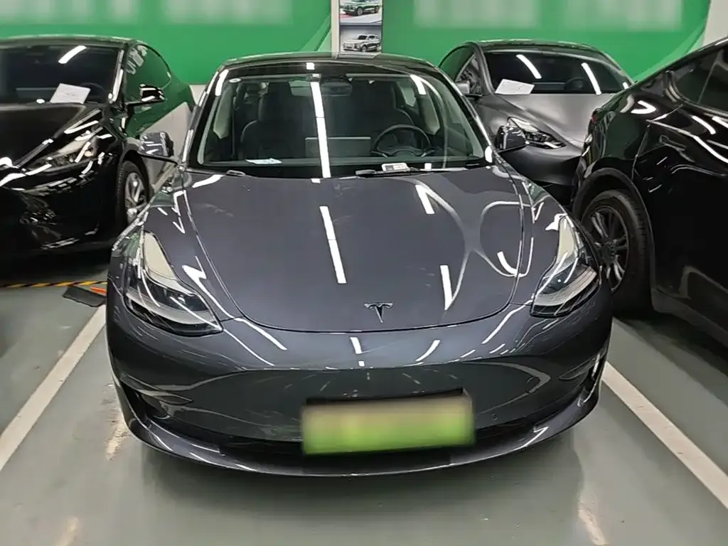 Tesla Model 3 — фото 4
