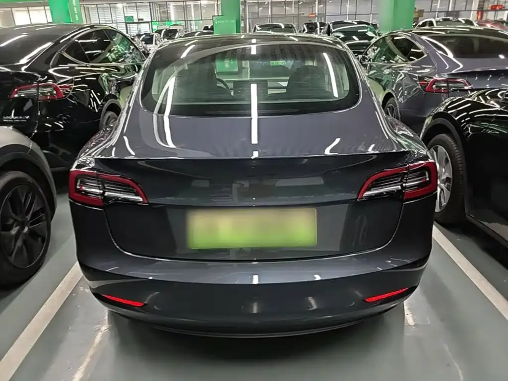 Tesla Model 3 — фото 6