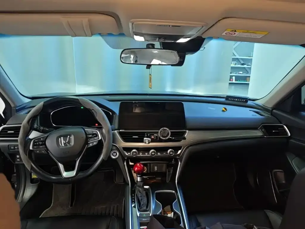 Honda Accord — фото 2