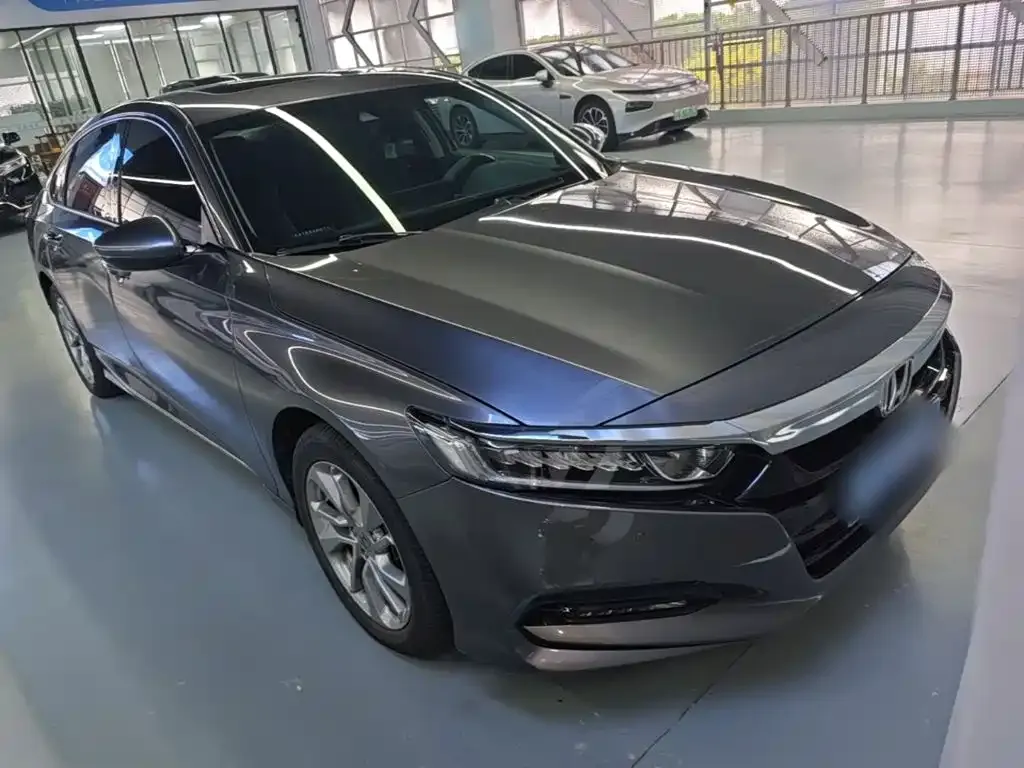 Honda Accord — фото 9