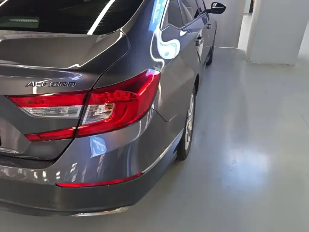Honda Accord — фото 5