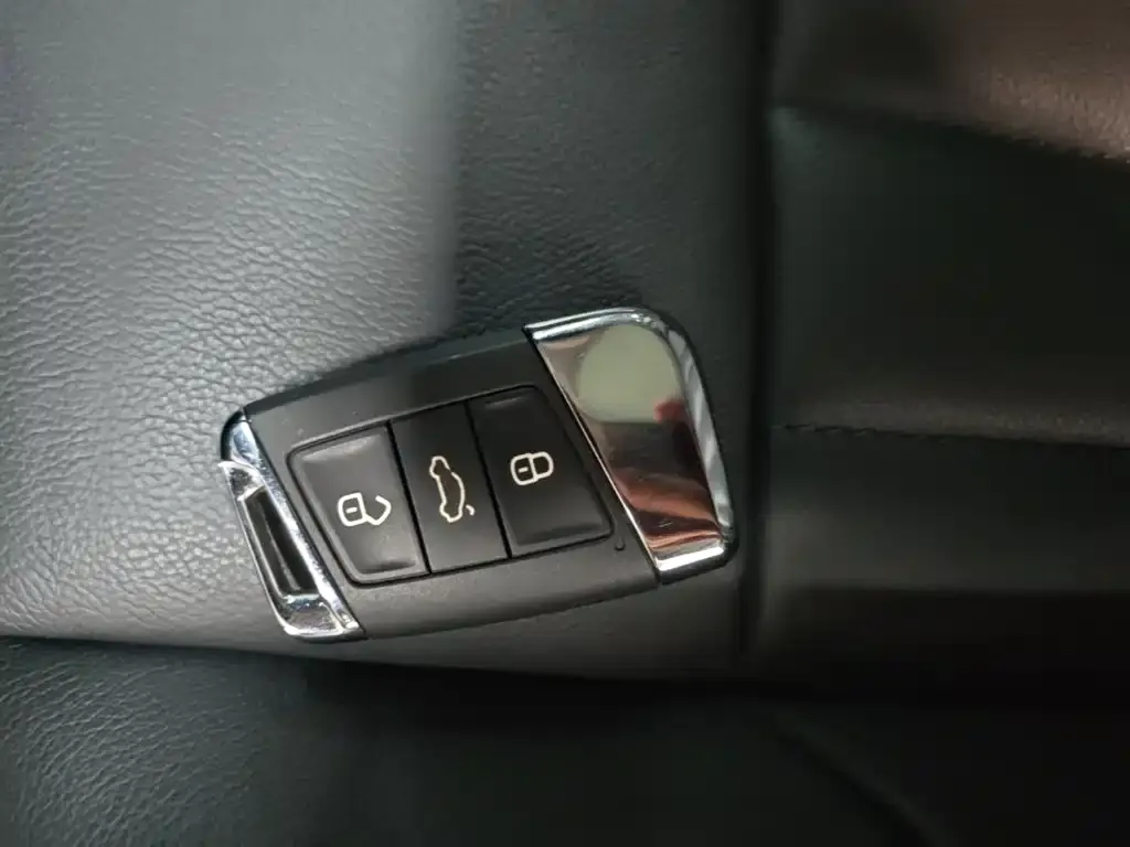Volkswagen Passat — фото 2
