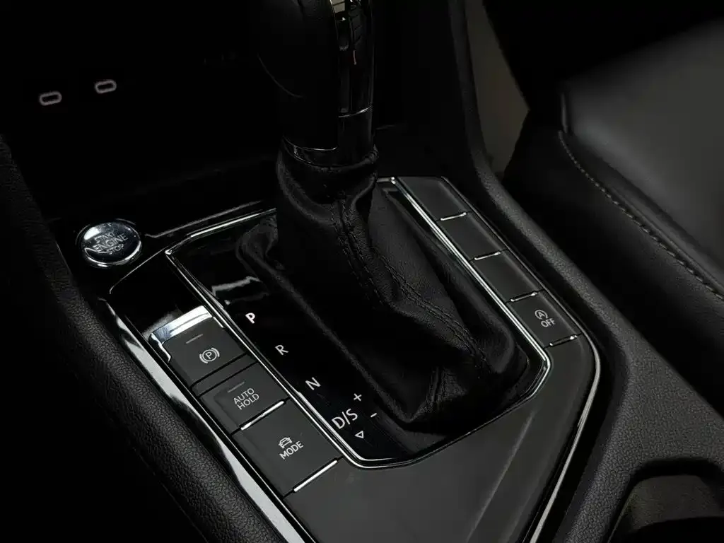 Volkswagen Tharu — фото 3