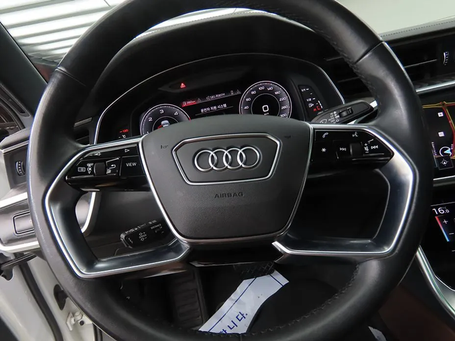 Audi A6 — фото 8
