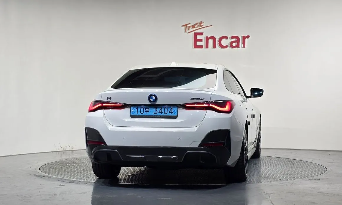 BMW i4 — фото 5