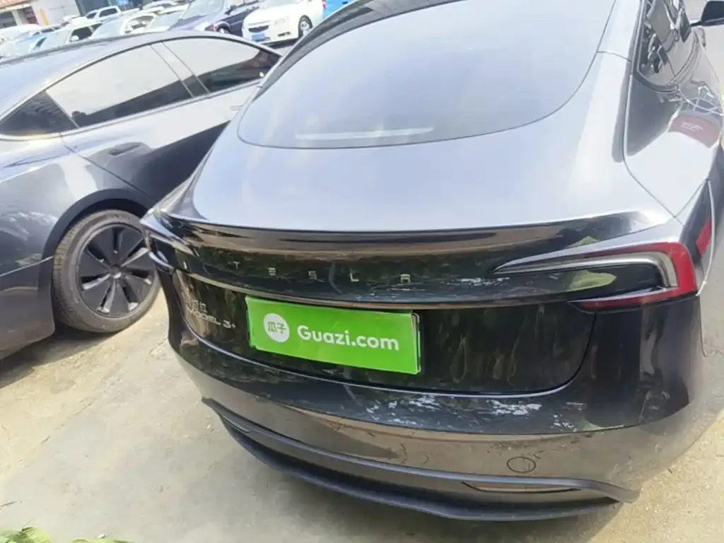 Tesla Model 3 — фото 2