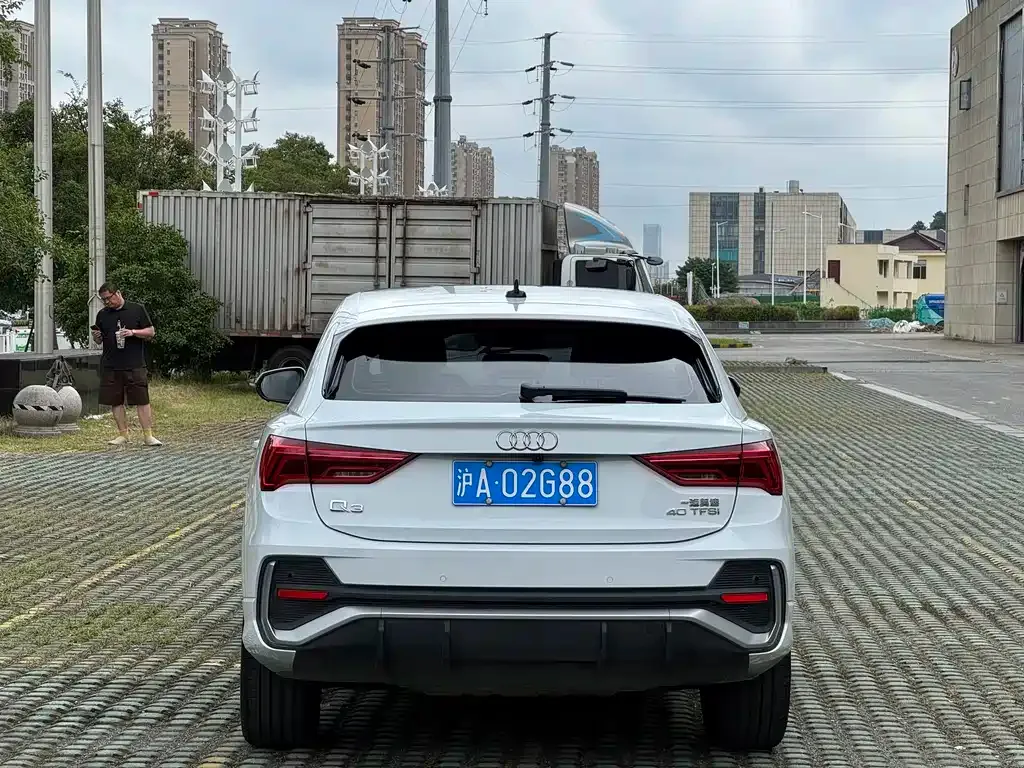 Audi Q3 Sportback — фото 6
