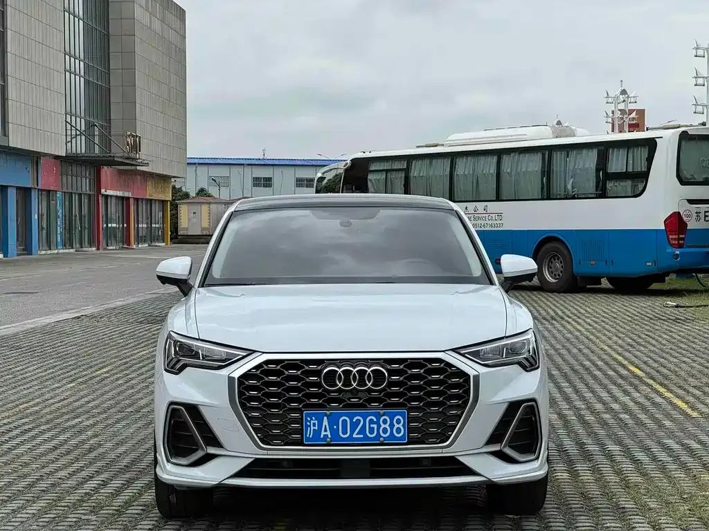 Audi Q3 Sportback — фото 4