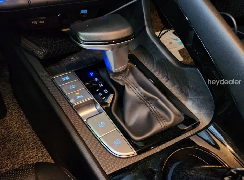 Hyundai AVANTE — фото 9