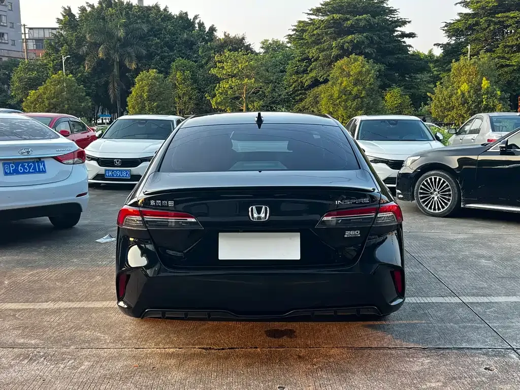 Honda Inspire — фото 8