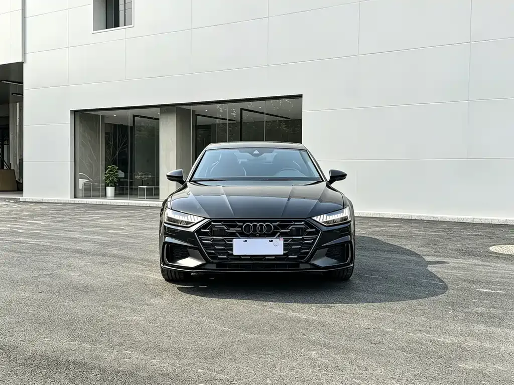 Audi A7L — фото 10