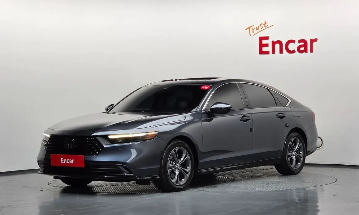 Honda Accord — фото 1