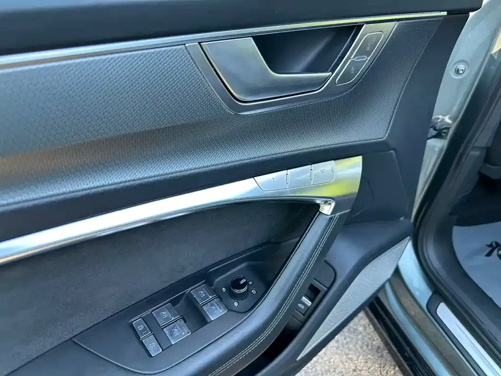 Audi A6 (Import) — фото 2
