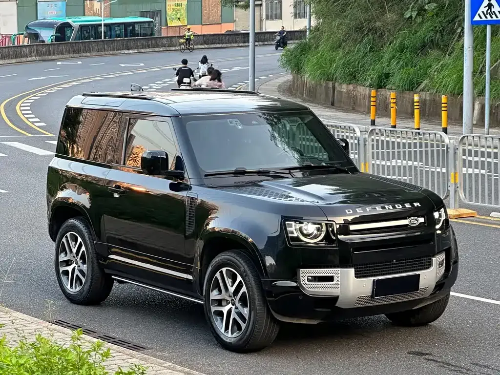 Land Rover Defender — фото 9