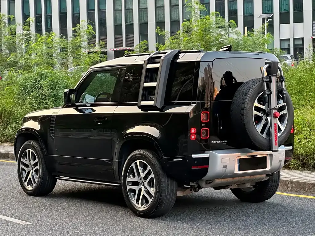 Land Rover Defender — фото 3