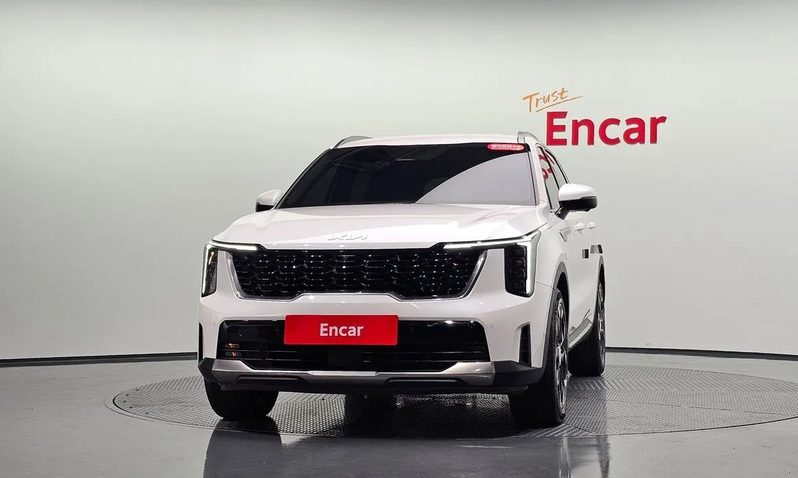 Kia Sorento — фото 8