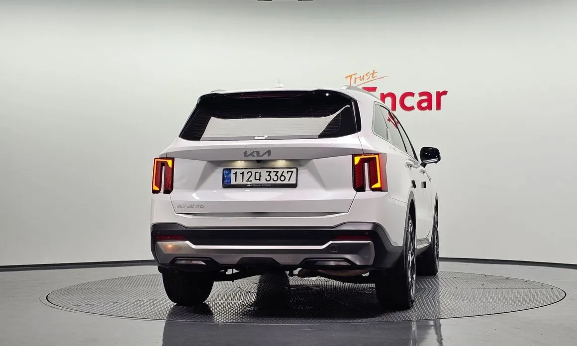 Kia Sorento — фото 10