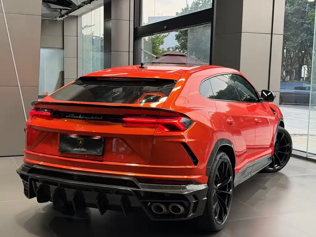 Lamborghini Urus — фото 7