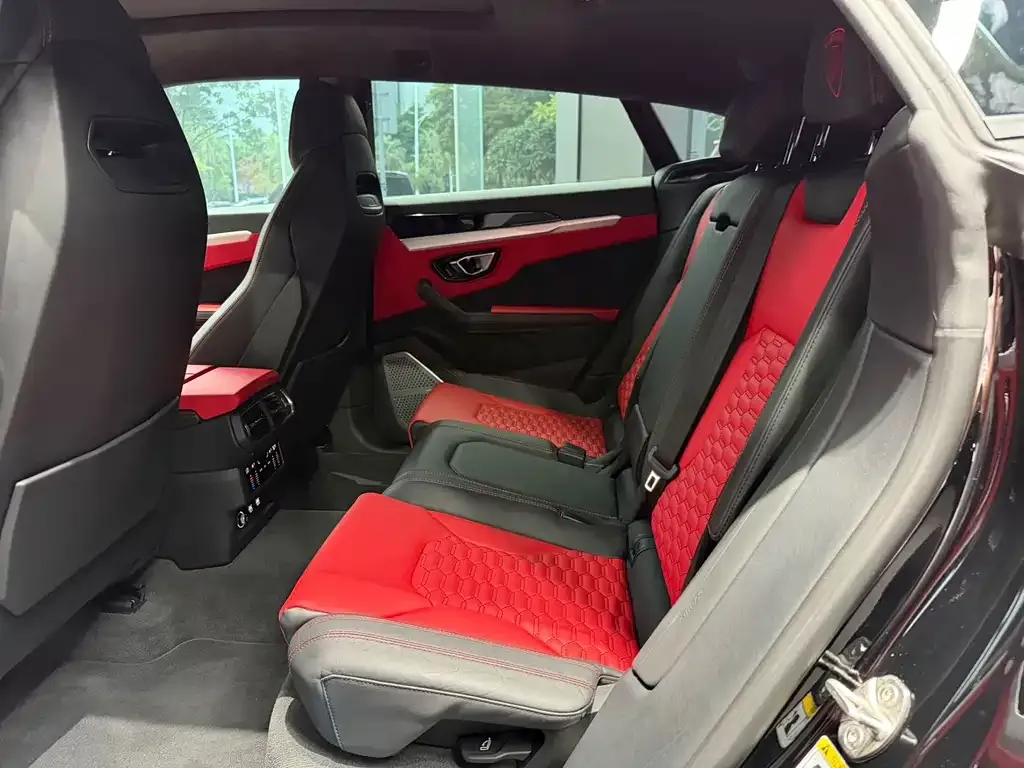 Lamborghini Urus — фото 2