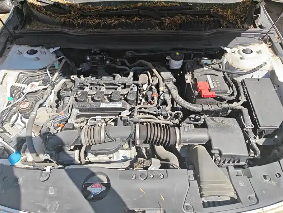 Honda Accord — фото 9