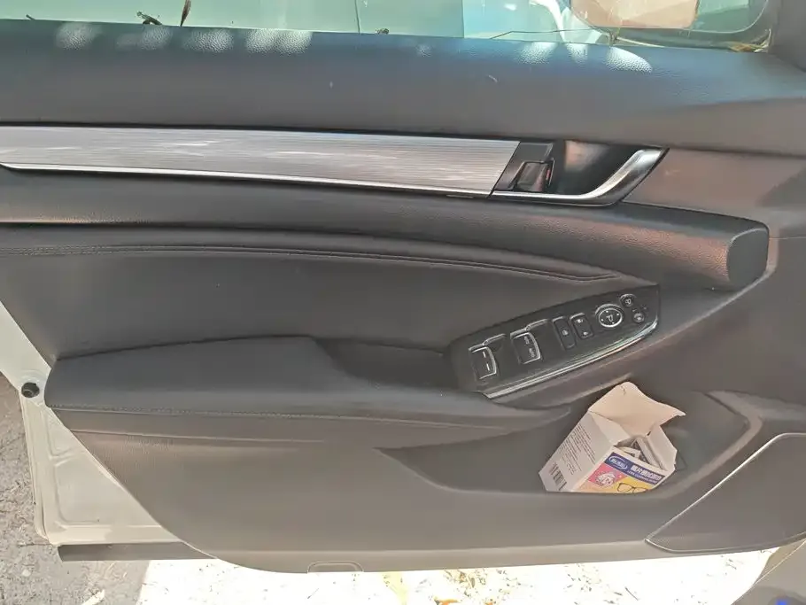 Honda Accord — фото 5